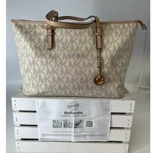 MICHAEL KORS, IVORY, TAN SIGNATURE PVC LEATHER SHOULDER BAG